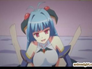 Bystiga hentai sweetheart hård körd wetpussy av shemale animen i främre av henne adolescent
